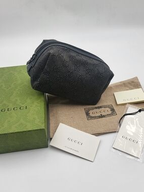 Gucci GG Denim Canvas Small Cosmetic Toiletry Pouch..Authentic. Full Set....